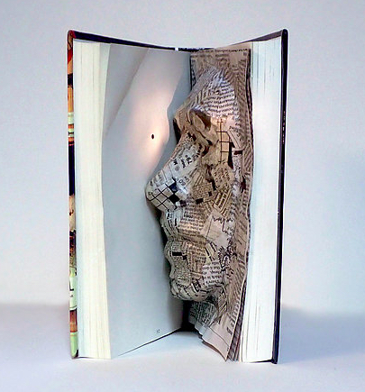 Sample student project: Lily Staples' House of Leaves book art